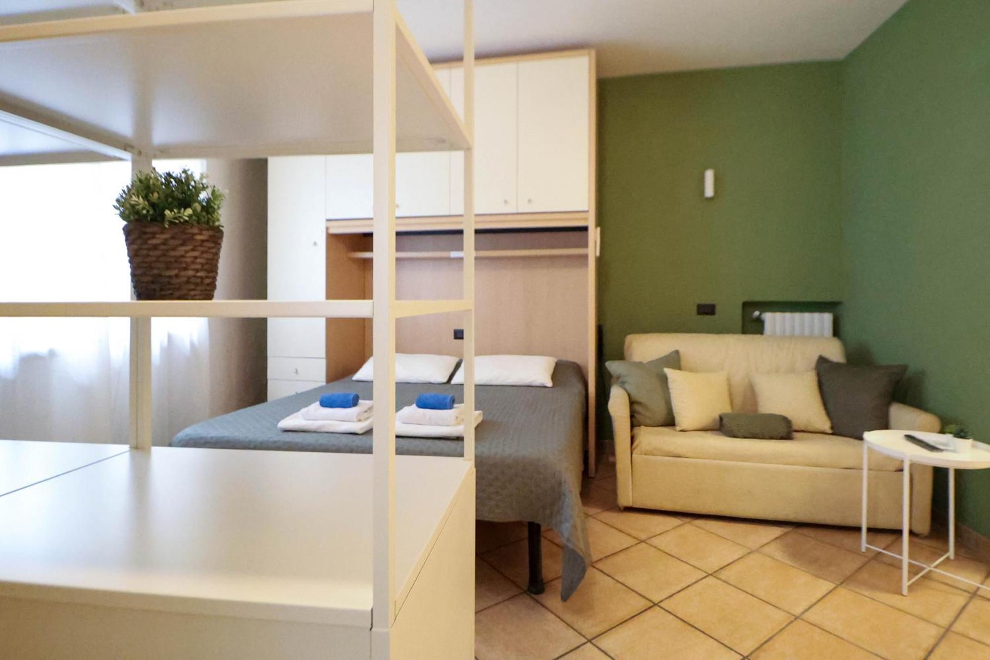 Appartement Nel Centro Di Desenzano à Desenzano del Garda Extérieur photo