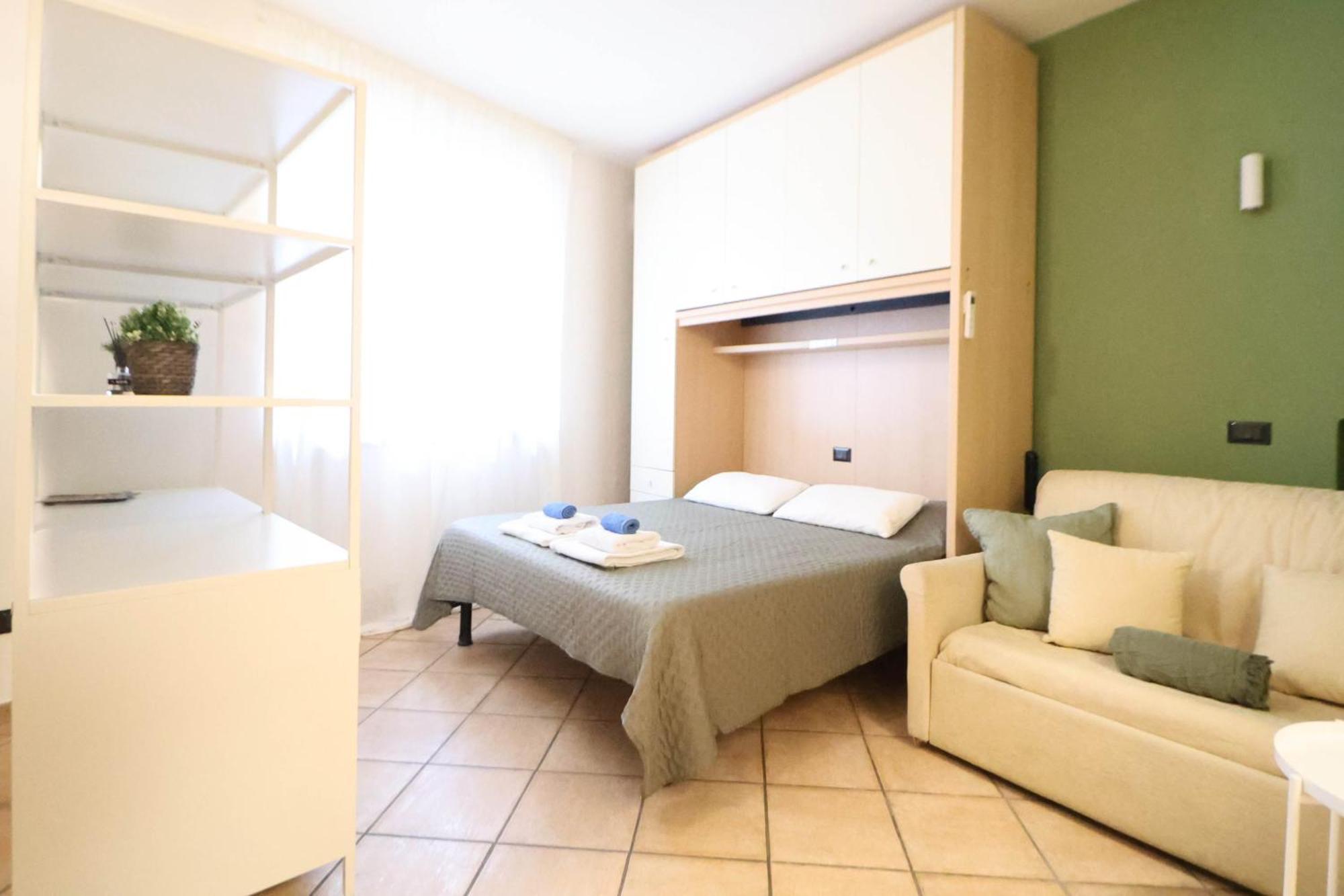 Appartement Nel Centro Di Desenzano à Desenzano del Garda Extérieur photo