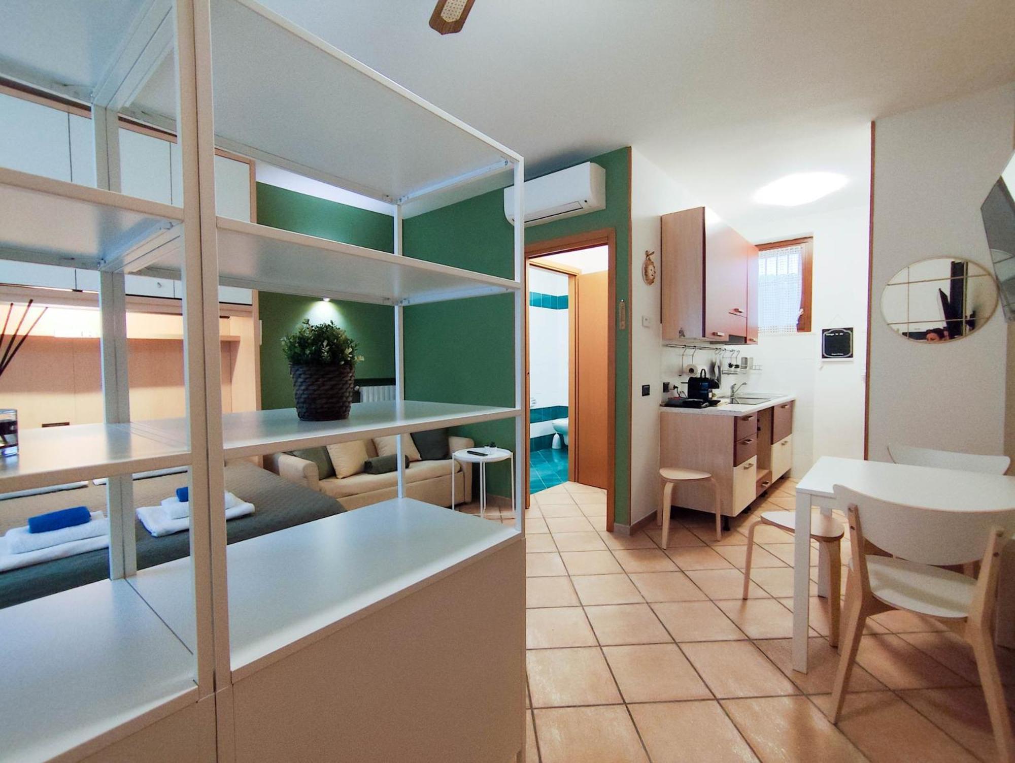 Appartement Nel Centro Di Desenzano à Desenzano del Garda Extérieur photo