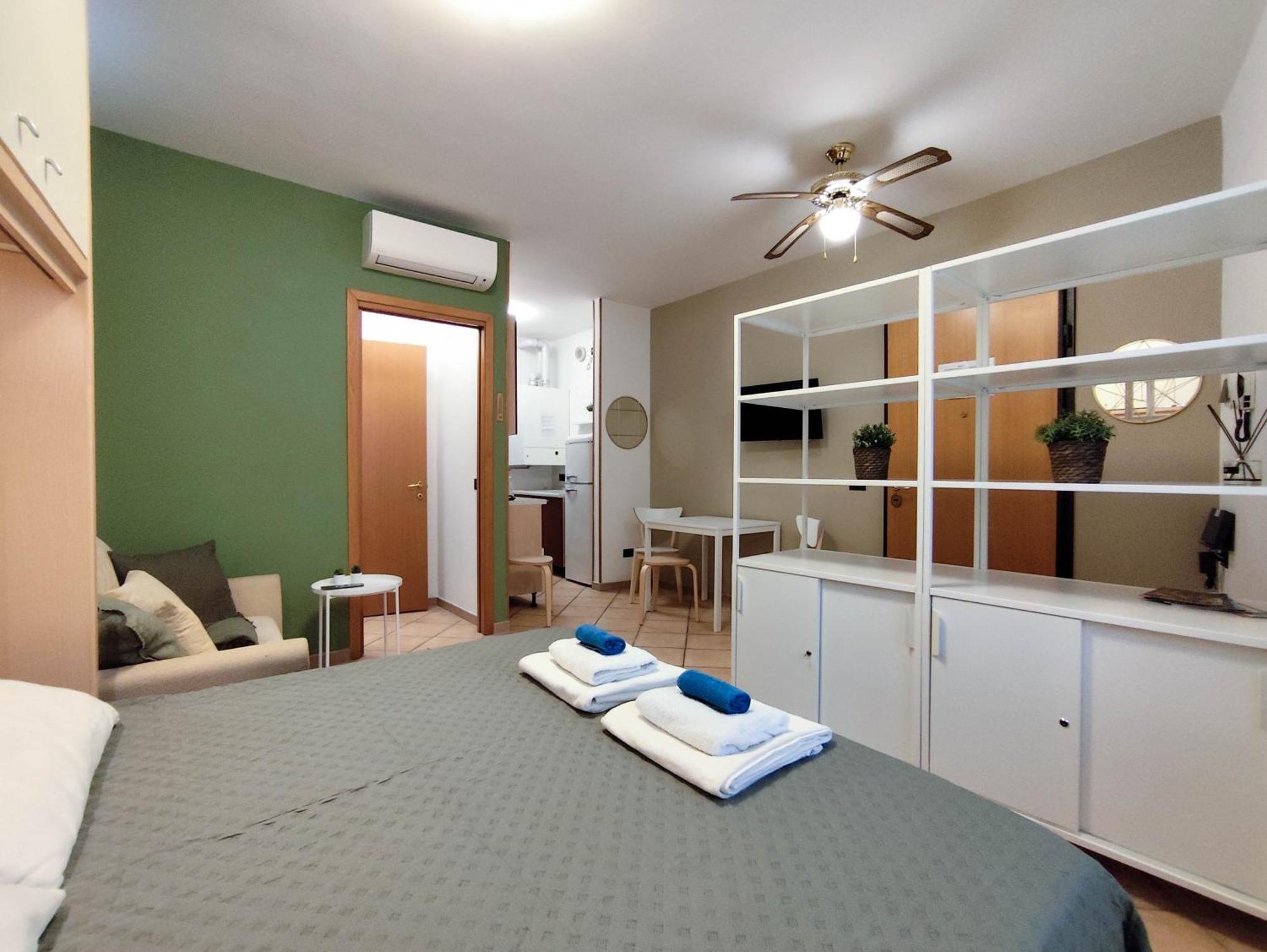 Appartement Nel Centro Di Desenzano à Desenzano del Garda Extérieur photo